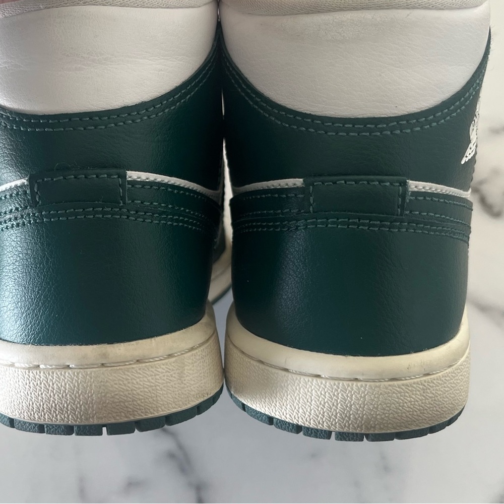 AJ1 ✨ - Picture 5 of 9